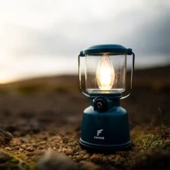 Favour L0818 Retro Camping Lamp Oplaadbaar LED, 320 Lumen, IP64 Waterdicht, Draagbare Kampeerlamp, Tentlamp, Acculamp, Traploos Dimbare Lamp Incl. Kaarslicht-modus, Blauw -Outdoor Camping Winkel 1200x1200 1373