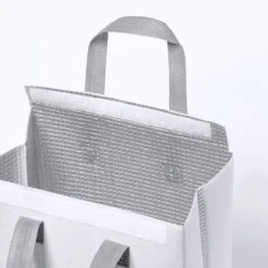 Merkloos Koeltas - Lunchtas - Koeltasje Lunch - Koelelementen - Isolatie - Volwassenen - Dames - Heren - Klittenbandsluiting - 23 X 29 Cm - Kunststof - Aluminium - Wit -Outdoor Camping Winkel 1200x1200 316