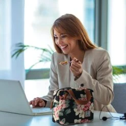 Brisby 4 Laags Geïsoleerde Koeltas - Lunchtas 4 Liter - Bloemetjes -Outdoor Camping Winkel 1200x1200 319