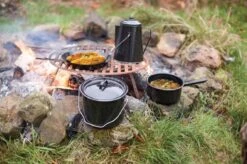 ESSCHERT DESIGN Pannenset Kampvuur - 4 Delig - Outdoor - Metaal 31 ESSCHERT DESIGN Pannenset Kampvuur - 4 Delig - Outdoor - Metaal -Outdoor Camping Winkel 1200x799 71