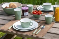 Bo-Camp Servies - Campingbord - 100% Melamine - 16-delig - Groen -Outdoor Camping Winkel 1200x799 77