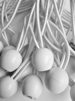 Partytent Elastiek Met Balletje | Lang| +/- 16 Cm | 40 Stuks -Outdoor Camping Winkel 899x1200 2